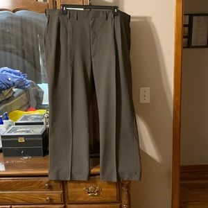 Men’s dress pants. Brown size 48x29.